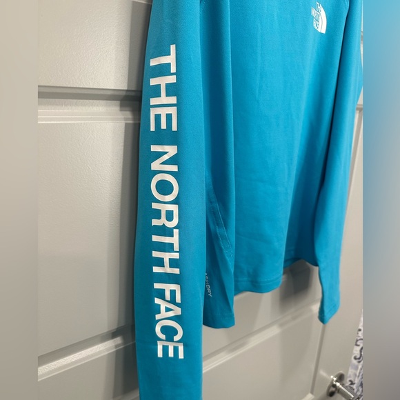 NWT Boys Northface Long Sleeve Sun Tee Small (7-8) - Picture 4 of 6